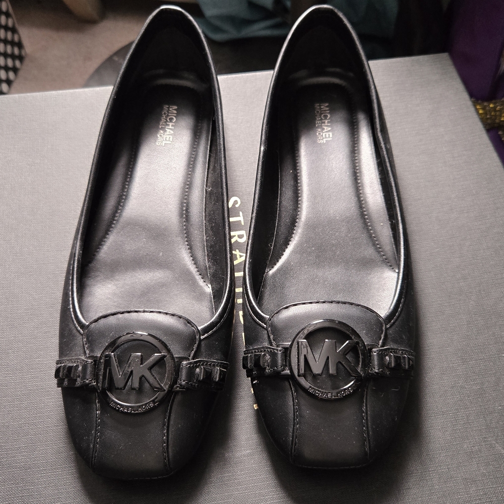 Michael Kors Black Women's Leather Flats Sz 10 NWT